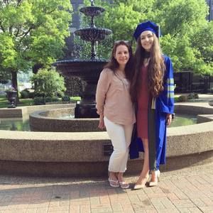 Meet your Posher, Alexis